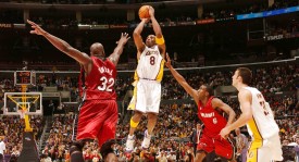 科尔应对库里缺阵：战术调整强化团队打球